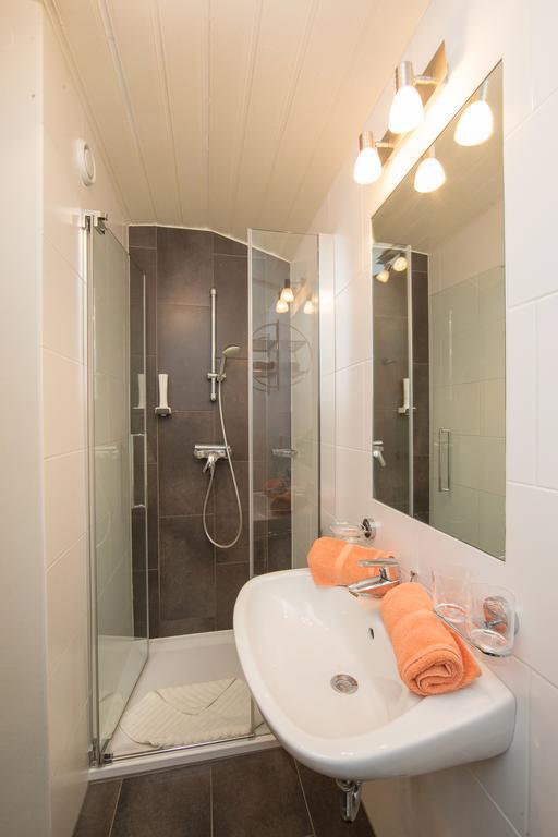 Schwaiger Appartements Zell am See Quarto foto